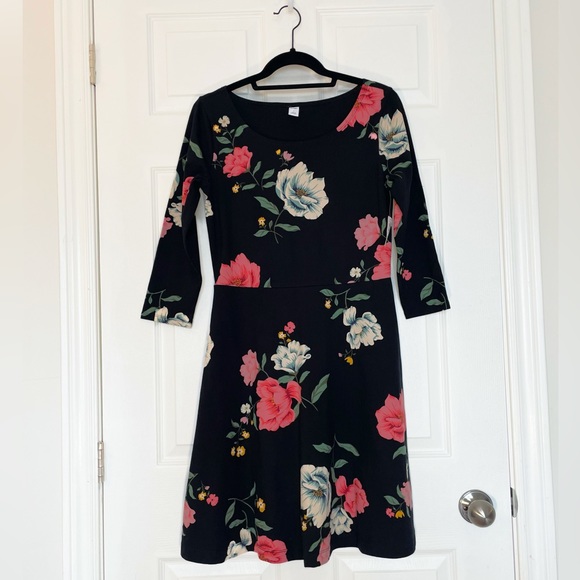 Long sleeve floral black flare dress NWT - Picture 1 of 5